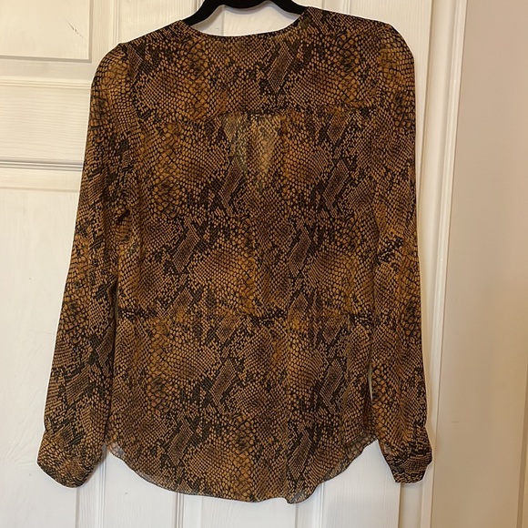 T. Babaton snakeskin pattern silk top - Picture 3 of 3